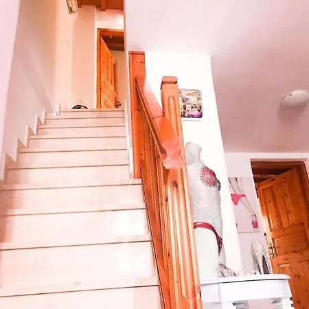 Gloria's House Apartment